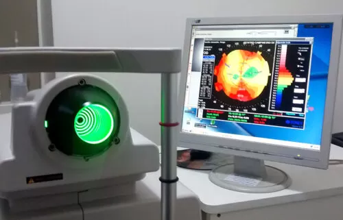 Centro Campineiro de Microcirurgia no programa Mundo Empresarial